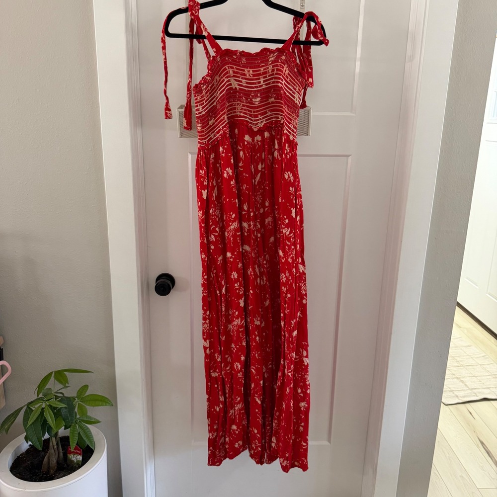 Free People Color My World Jumpsuit Red Ditsy Floral Smocked Wide Leg Boho XS - Picture 6 of 7